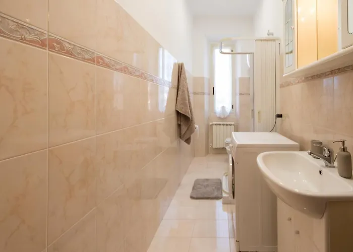 Jacobs アパート カステル・ディ・サングロ